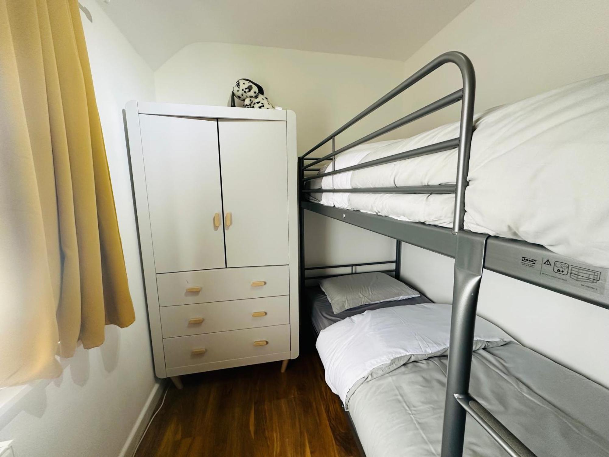Beautiful Home In London With Easy Access To Central London Sutton  Exteriér fotografie