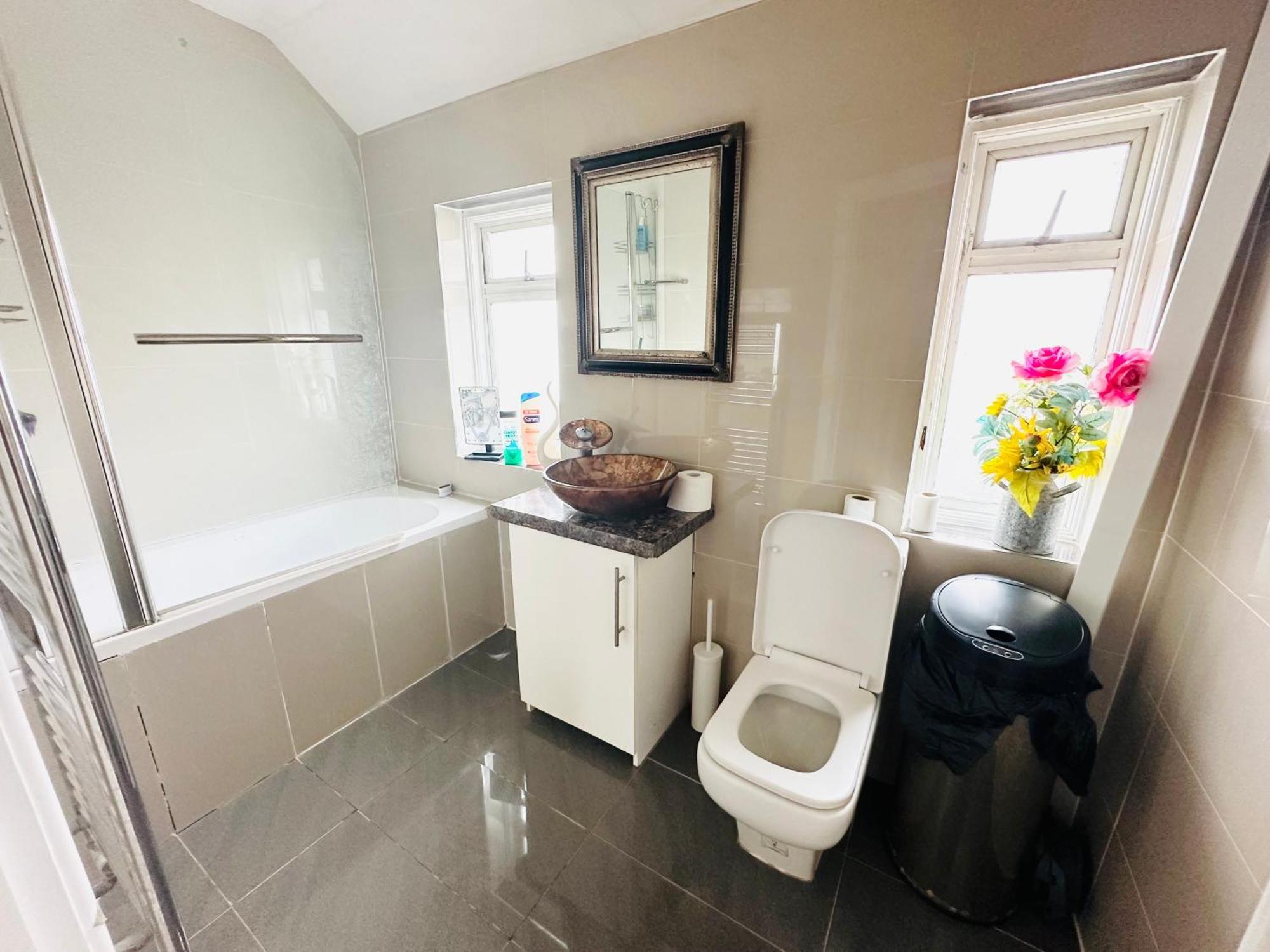 Beautiful Home In London With Easy Access To Central London Sutton  Exteriér fotografie