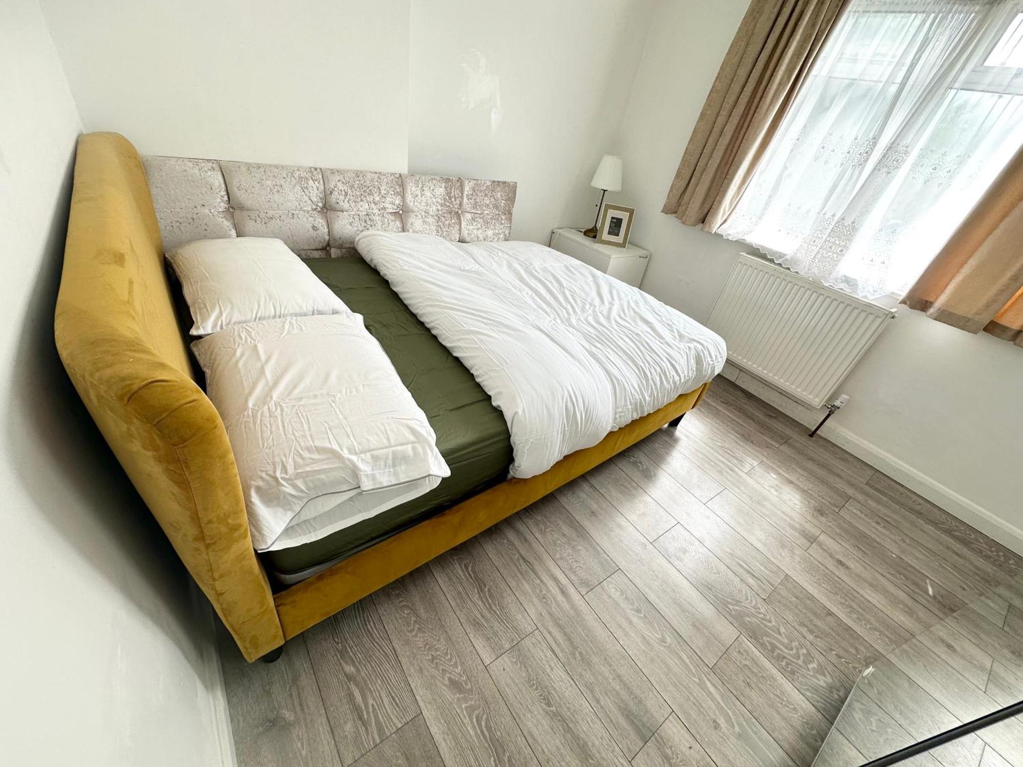 Beautiful Home In London With Easy Access To Central London Sutton  Exteriér fotografie