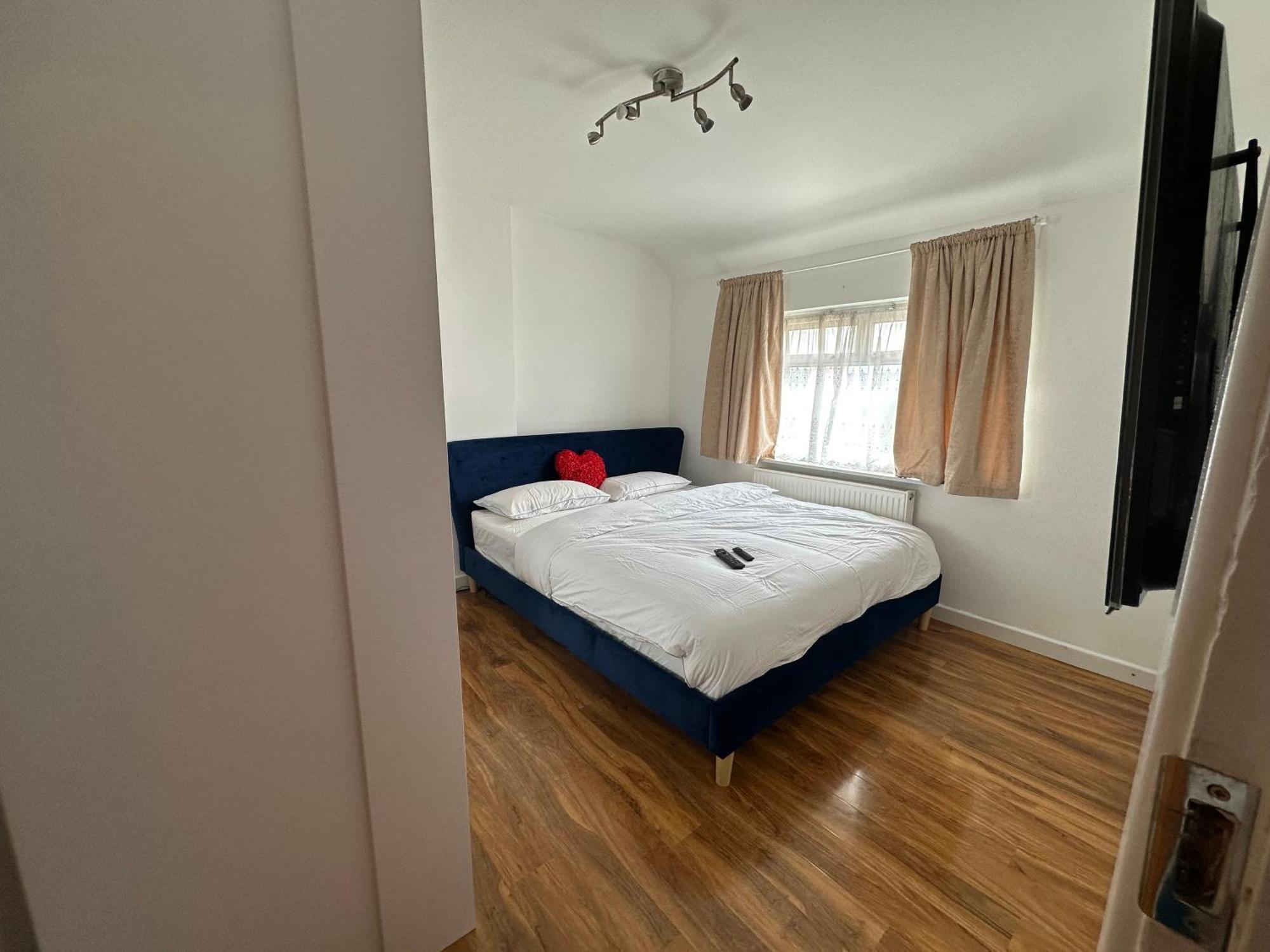 Beautiful Home In London With Easy Access To Central London Sutton  Exteriér fotografie