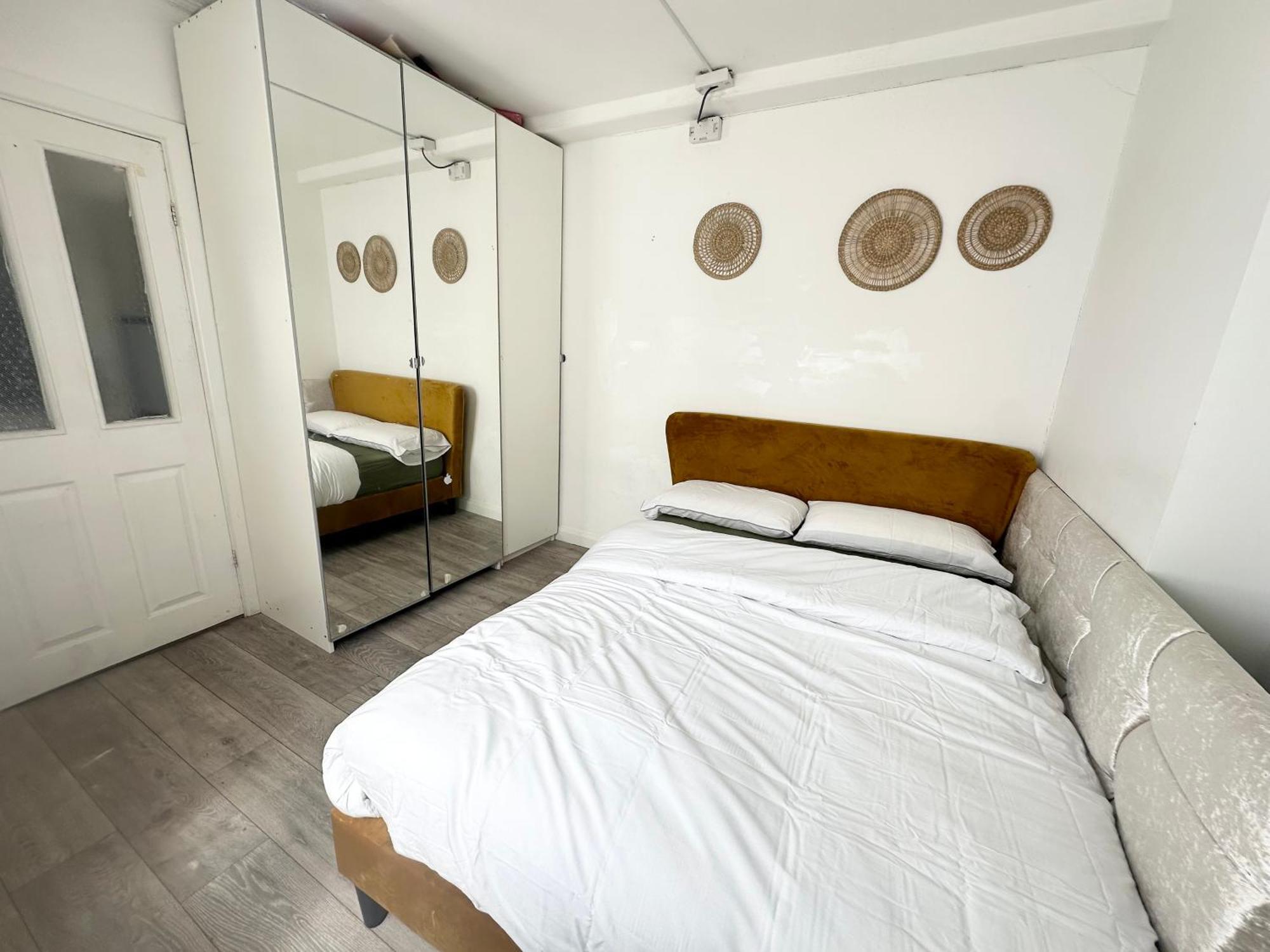 Beautiful Home In London With Easy Access To Central London Sutton  Exteriér fotografie